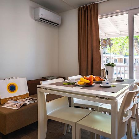 Club Del Sole Roseto Degli Abruzzi Easy Camping Village Exterior photo