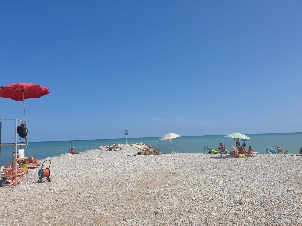 Club Del Sole Roseto Degli Abruzzi Easy Camping Village Exterior photo