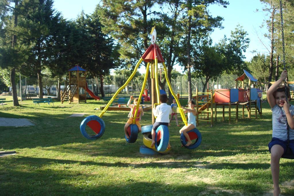 Club Del Sole Roseto Degli Abruzzi Easy Camping Village Exterior photo