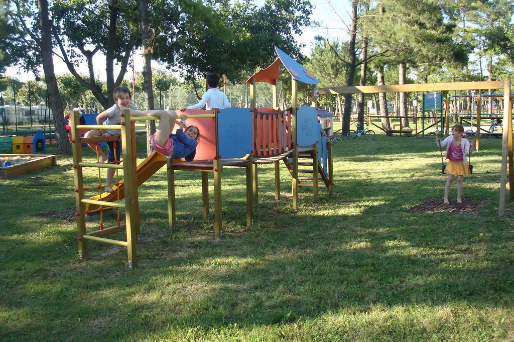 Club Del Sole Roseto Degli Abruzzi Easy Camping Village Exterior photo